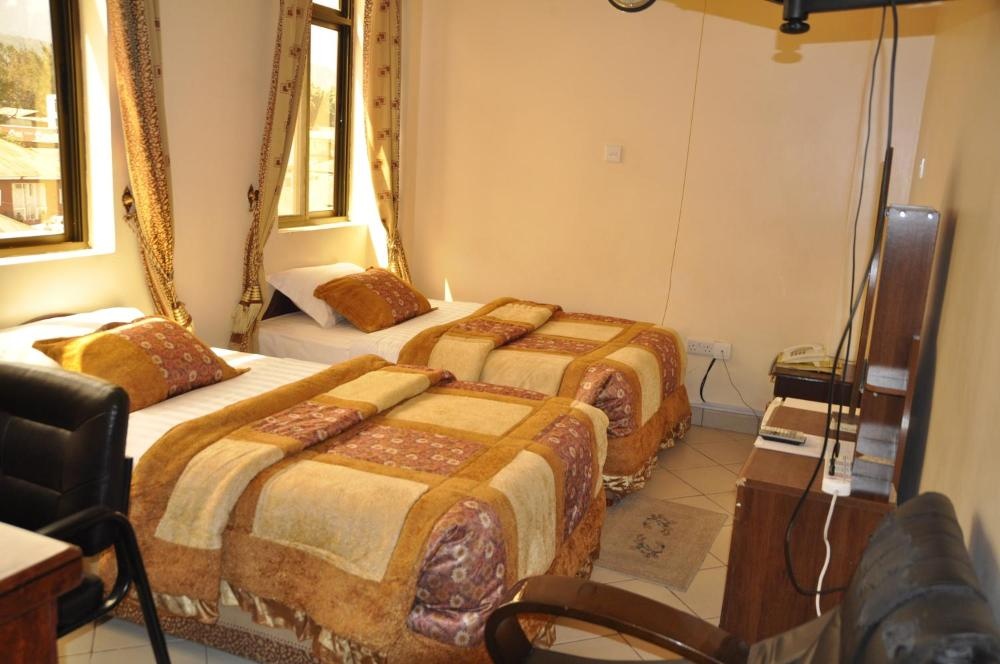 Rich Hotel Image 11