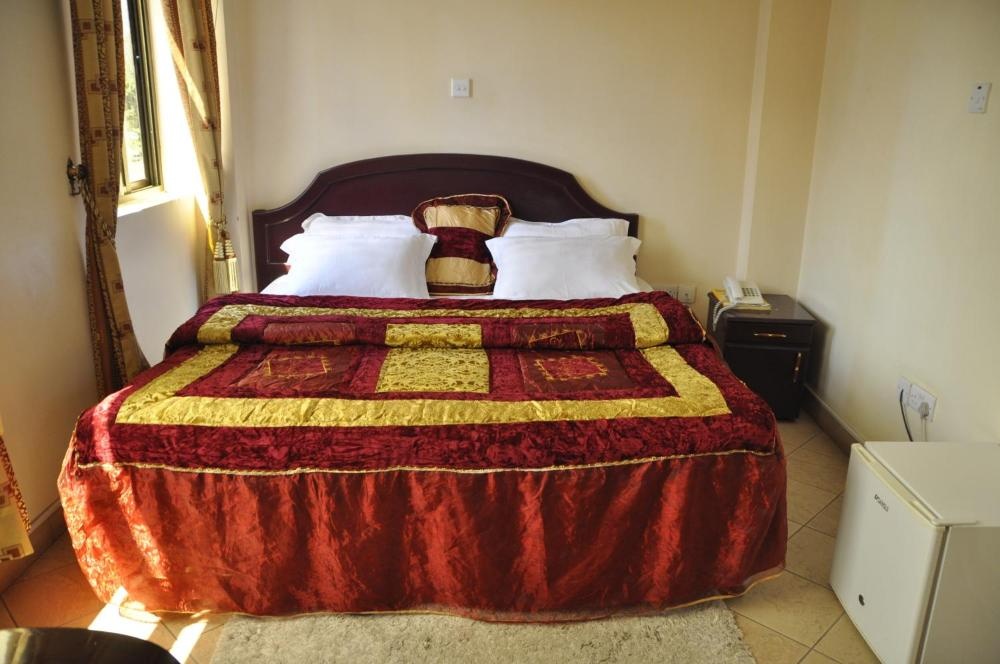 Rich Hotel Image 12
