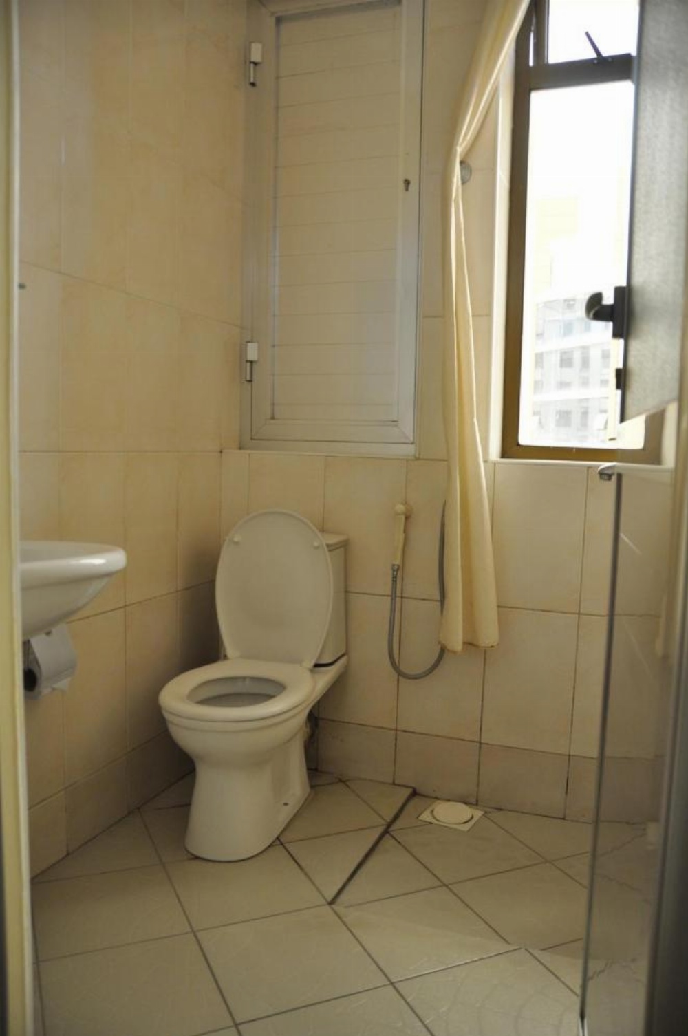 Rich Hotel Image 20