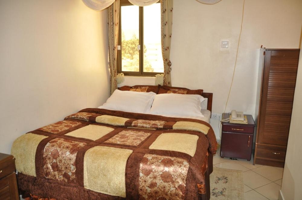 Rich Hotel Image 27