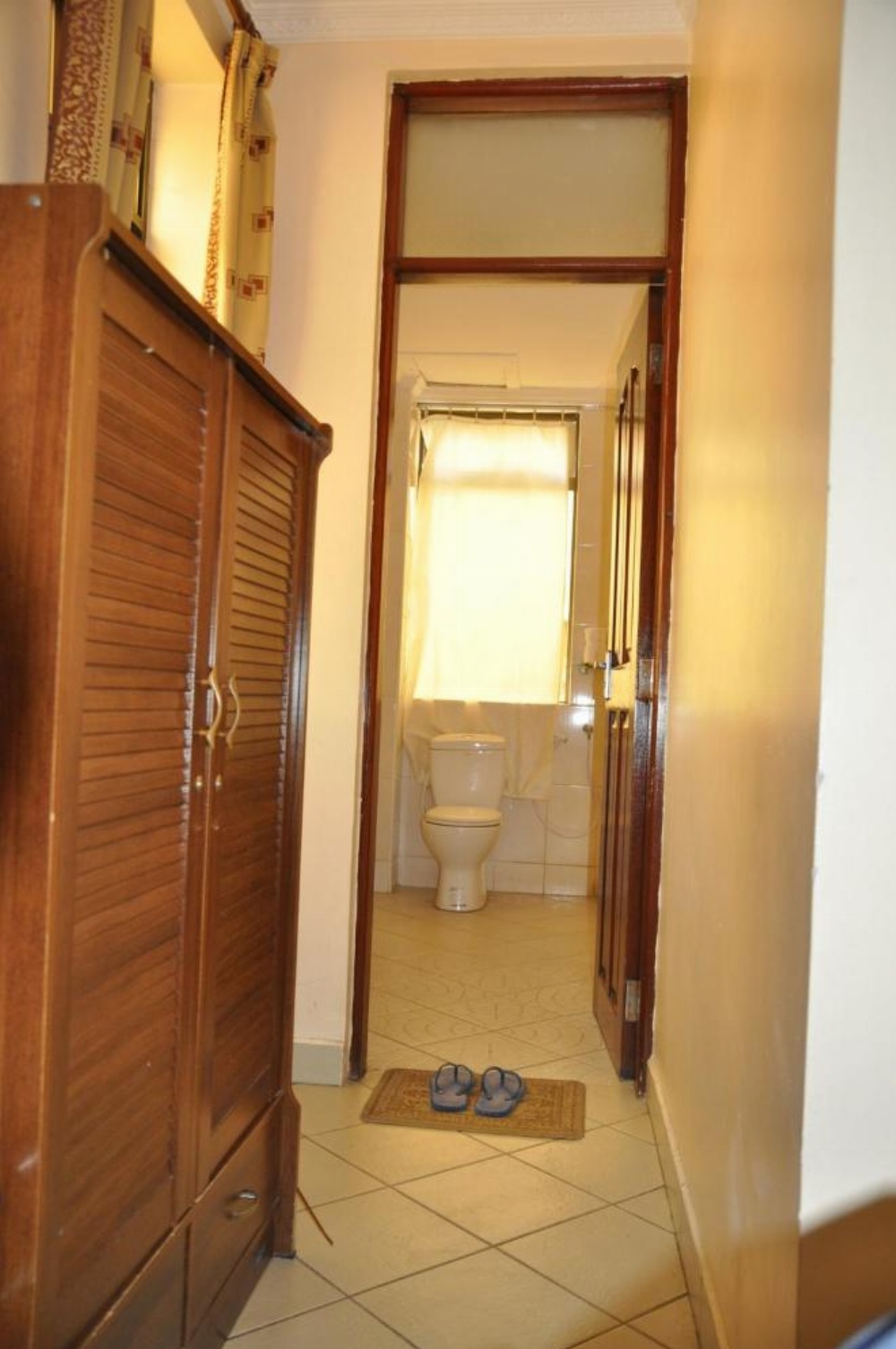 Rich Hotel Image 33